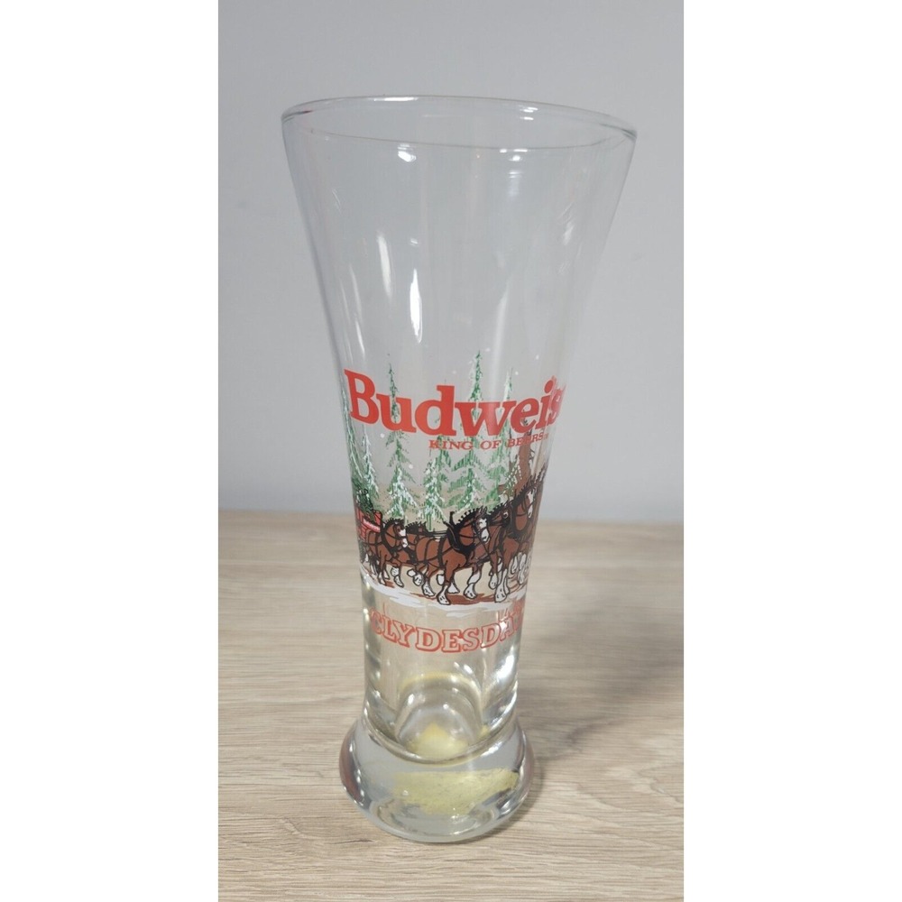 Budweiser Clydesdale Tall Pilsner Glass Winter‎ Scene   Single